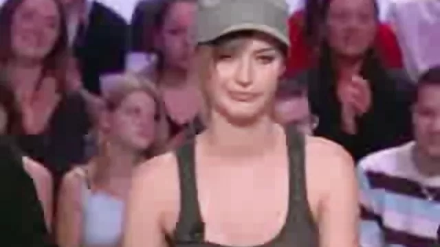 دعارة أي تسجيل زوجة ركوب سكس خليجي عرب دسار لطاقم وراء السياج
