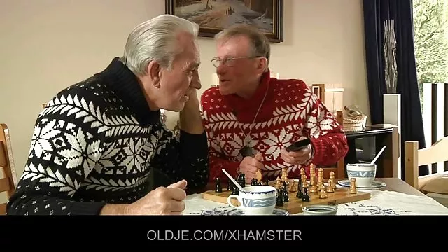 دعارة أي تسجيل عقدة سكس عربي بنات الخليج أوديب?